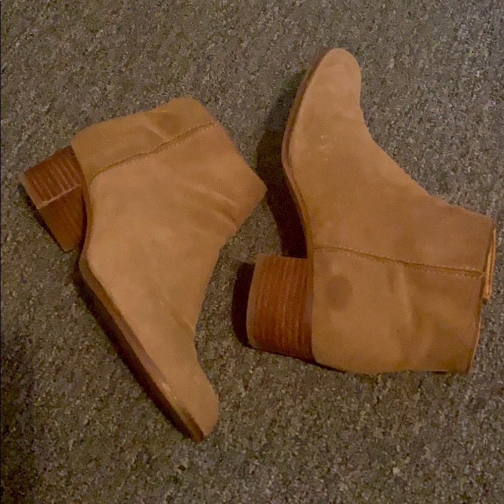 Tan Suede Tan Desert Boot